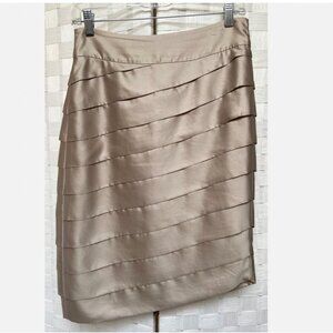 Banana Republic Monogram Champagne Tiered Asymmetrical Silky Satin Skirt Size 4
